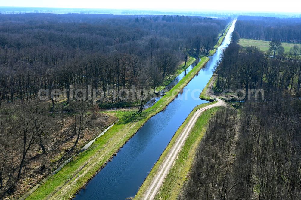 Göhren from above - Canal course and shore areas of the connecting canal Stoerwasserstrasse in Goehren in the state Mecklenburg - Western Pomerania, Germany
