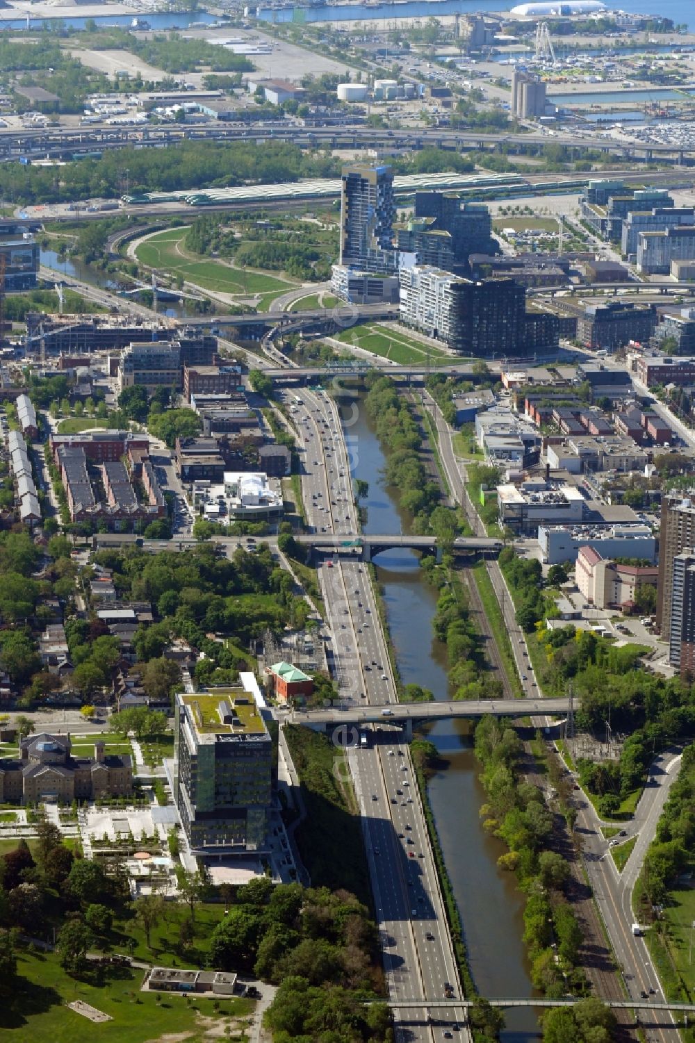 Aerial image Toronto - Channel flow and river banks of the waterway shipping Don River along the Don Vallay Pkwy in Toronto in Ontario, Canada