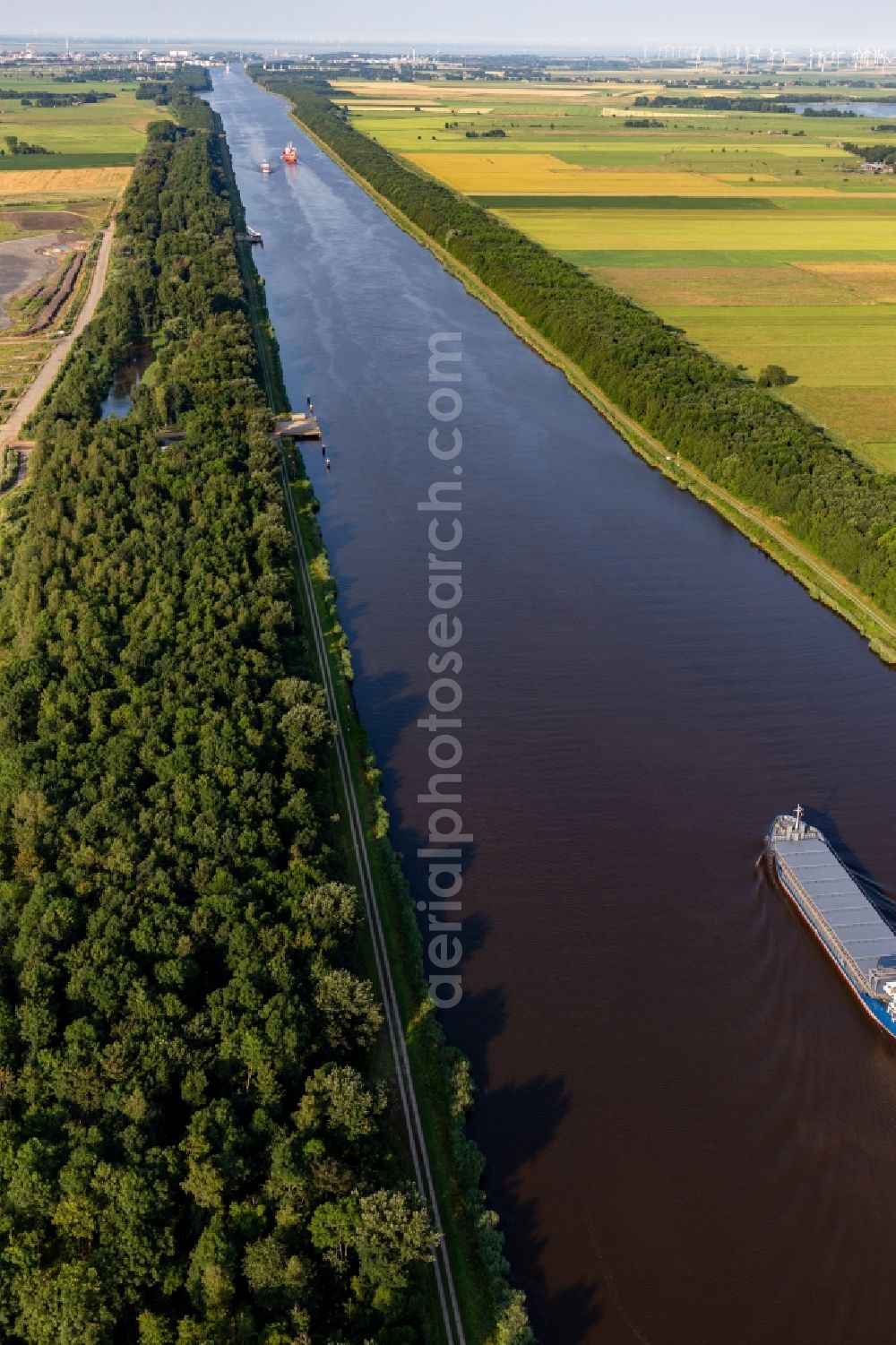 Buchholz from the bird's eye view: Channel flow and river banks of the waterway shipping Nordostseekanal in Buchholz in the state Schleswig-Holstein, Germany