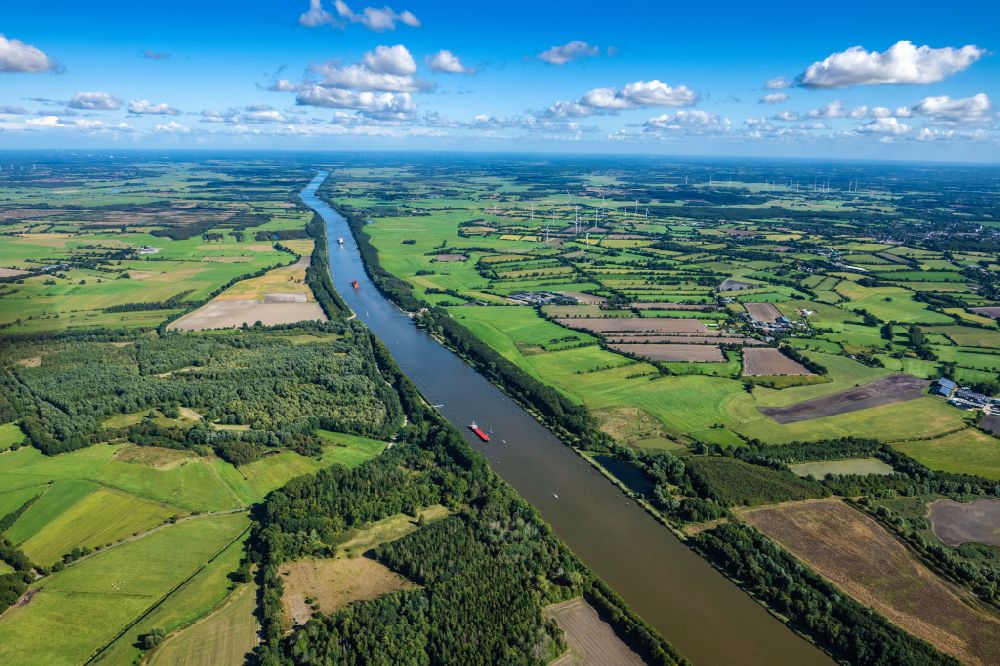 Aerial image Neuwittenbek - Course of the canal and shore areas of the waterway of the inland navigation Kiel Canal in Neuwittenbek in the state Schleswig-Holstein, Germany