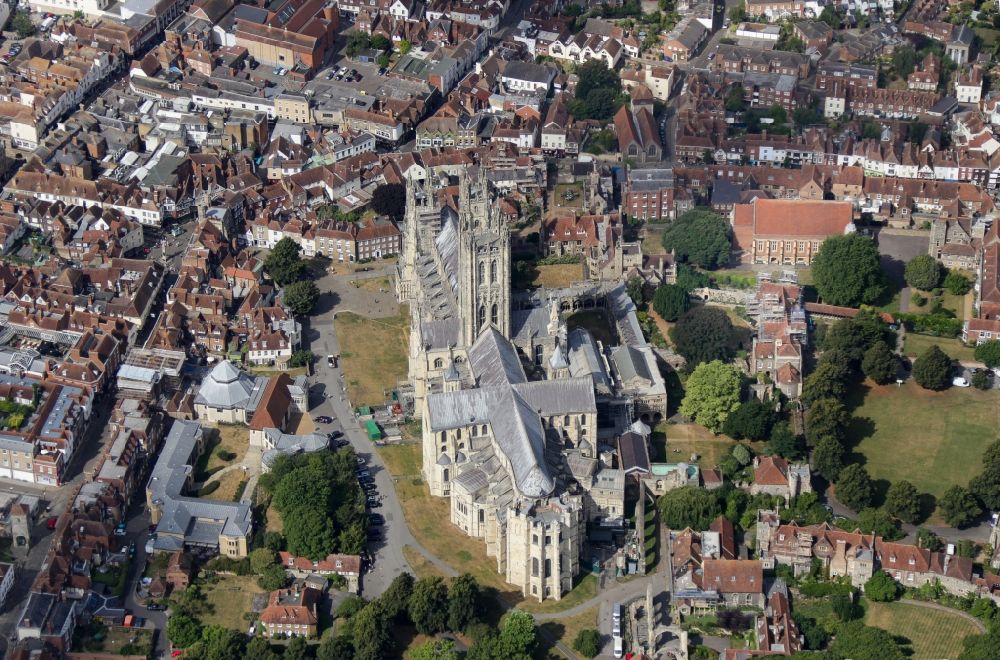 Canterbury from the bird's eye view: Church building of the cathedral of Canterbury in England, United Kingdom