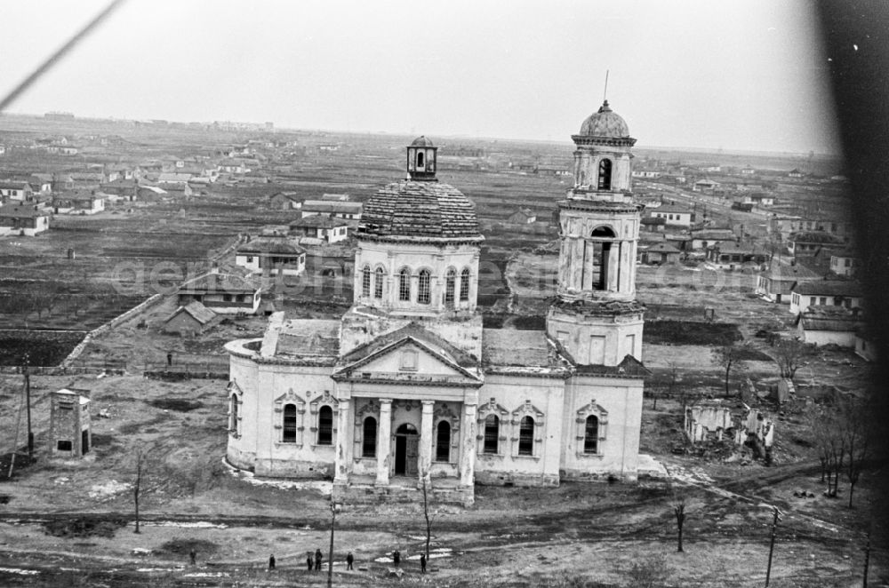 Aerial photograph Novocherkassk - Church building of the cathedral of on street Yermaka Prospekt in Novocherkassk in Oblast Rostow, Russia