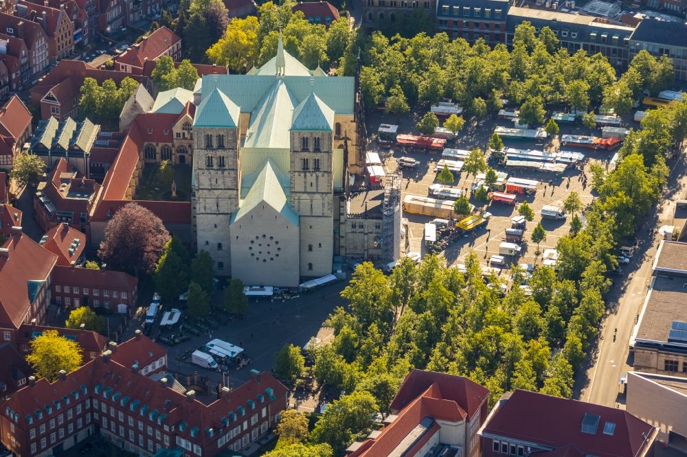 Aerial photograph Münster - Church building of the cathedral of St.-Paulus-Dom in Muenster in the state North Rhine-Westphalia