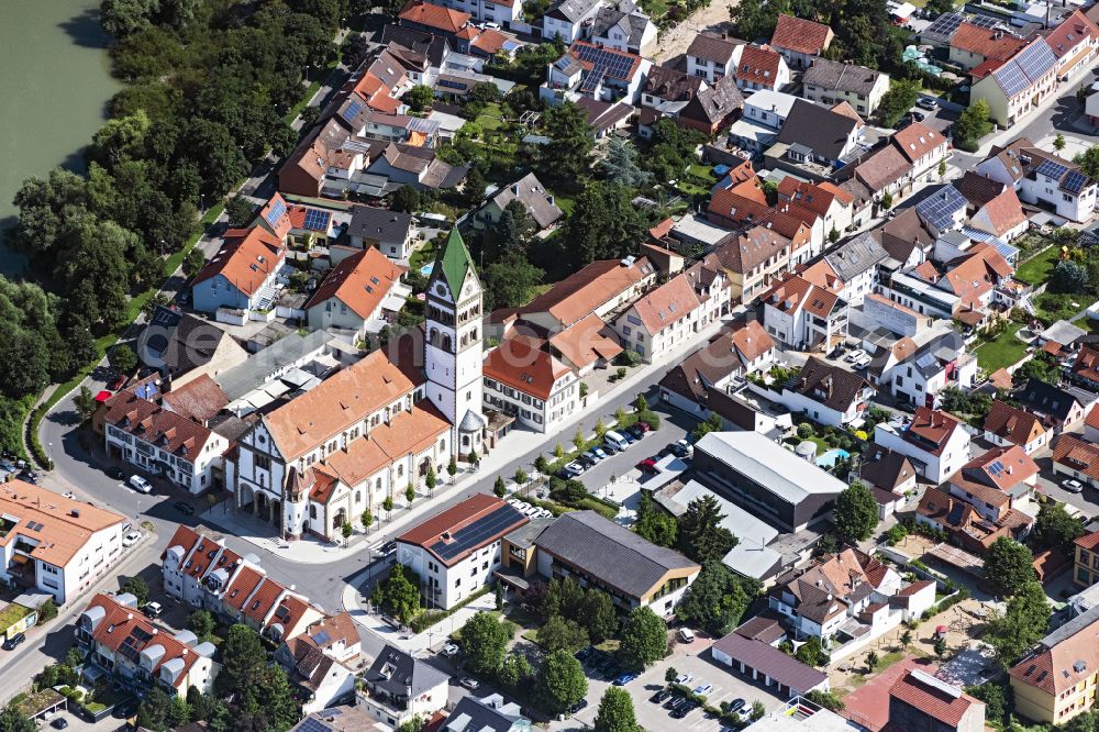 Ketsch from the bird's eye view: Catholic Church building in the village of in Ketsch in the state Baden-Wuerttemberg, Germany