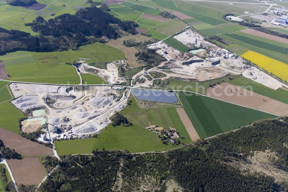 Aerial photograph Gauting - Site and tailings area of the gravel mining Kieswerk Unterbrunn Baldur Trinkl in Gauting in the state Bavaria, Germany