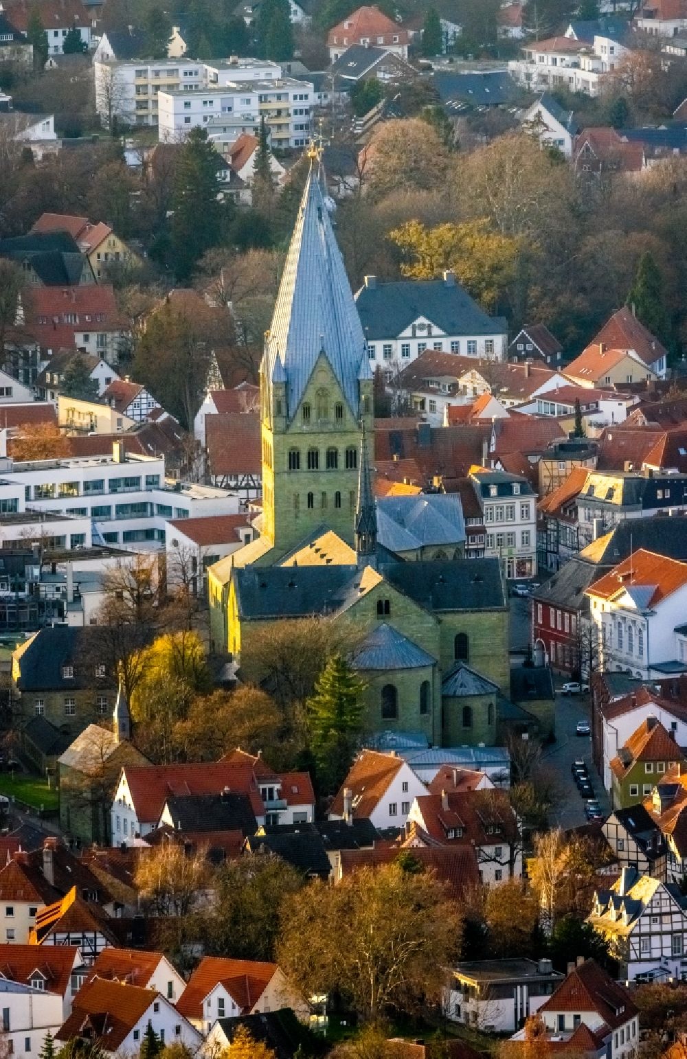 Aerial photograph Soest - Churches and St. Patrokli Cathedral in the city center in Soest in the state North Rhine-Westphalia, Germany