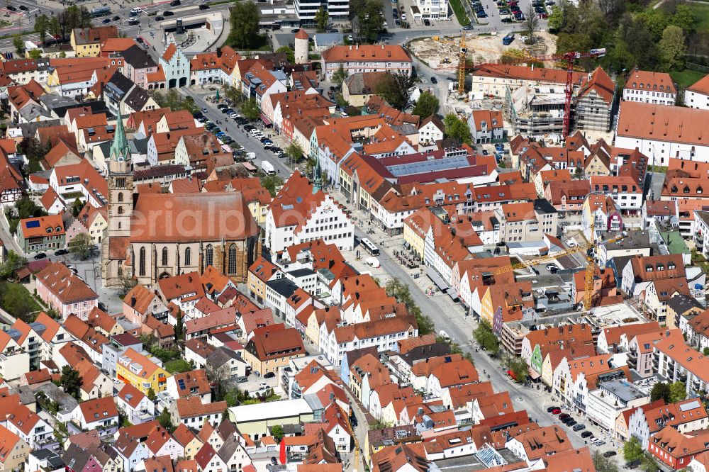 Aerial photograph Neumarkt in der Oberpfalz - Church building St. Johannes on Hallertorstrasse Old Town- center of downtown in Neumarkt in der Oberpfalz in the state Bavaria