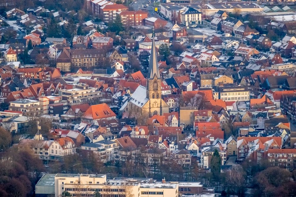 Aerial photograph Werne - Church building in Old Town- center of downtown in Werne in the state North Rhine-Westphalia, Germany