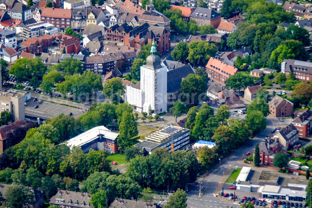 Datteln from above - Church building in St. Amandus Kirche Old Town- center of downtown in Datteln at Ruhrgebiet in the state North Rhine-Westphalia, Germany