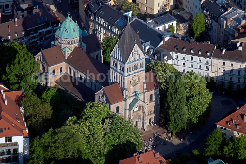 Aerial photograph München - Church building St. Anna on St.-Anna-Strasse in the district Altstadt-Lehel in Munich in the state Bavaria, Germany