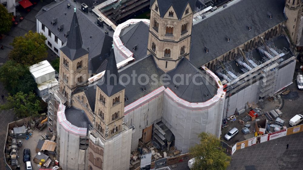 Aerial photograph Bonn - Church building of the cathedral of Bonner Muenster on Muensterplatz in Bonn in the state North Rhine-Westphalia, Germany