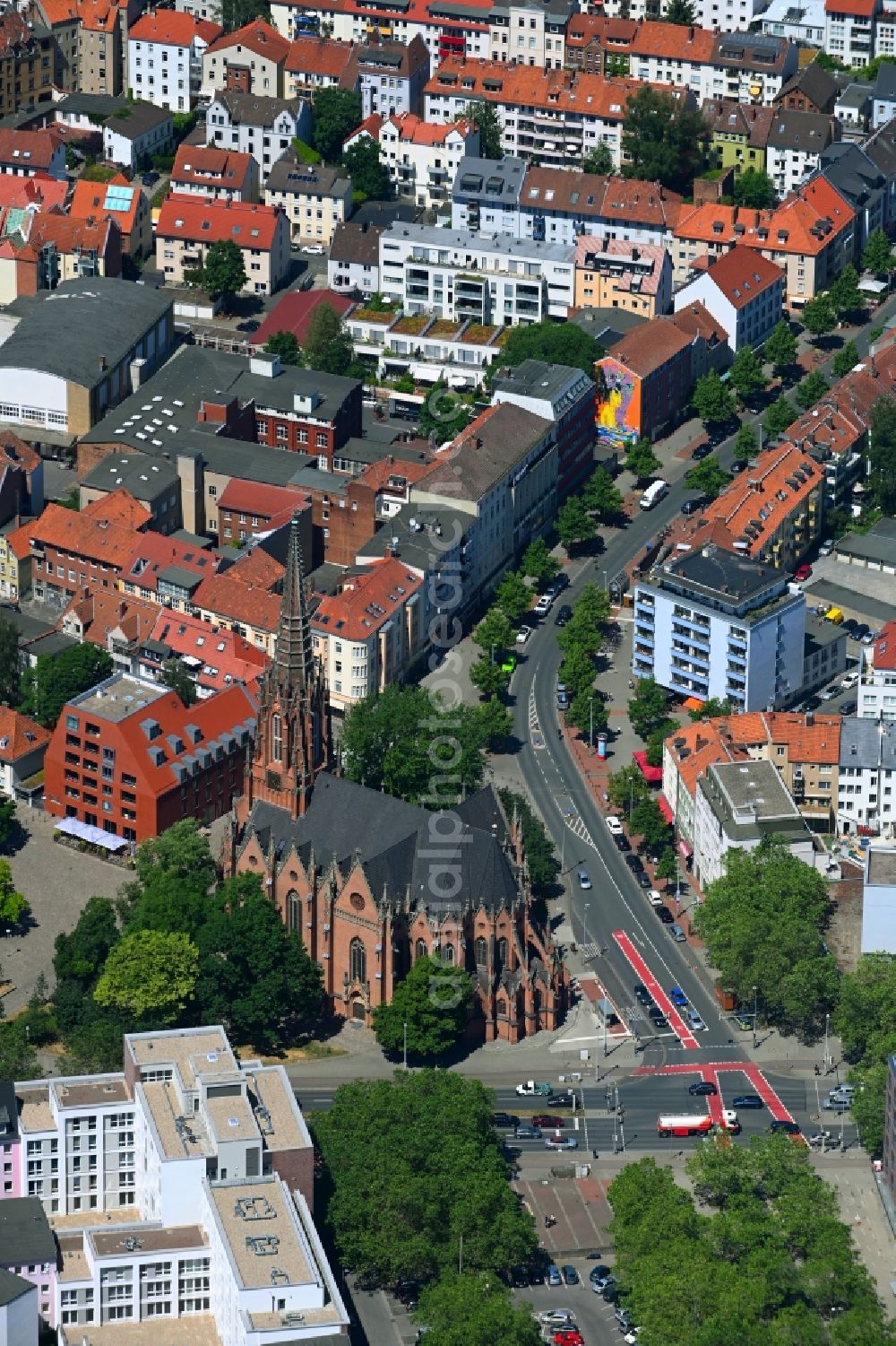 Aerial photograph Hannover - Church building Christuskirche on Conrad-Wilhelm-Hase-Platz in the district Nordstadt in Hannover in the state Lower Saxony, Germany