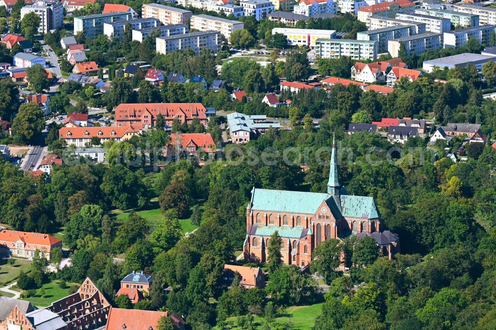 Bad Doberan from above - Church building of the cathedral of Doberaner Muenster on Klosterstrasse in Bad Doberan in the state Mecklenburg - Western Pomerania, Germany