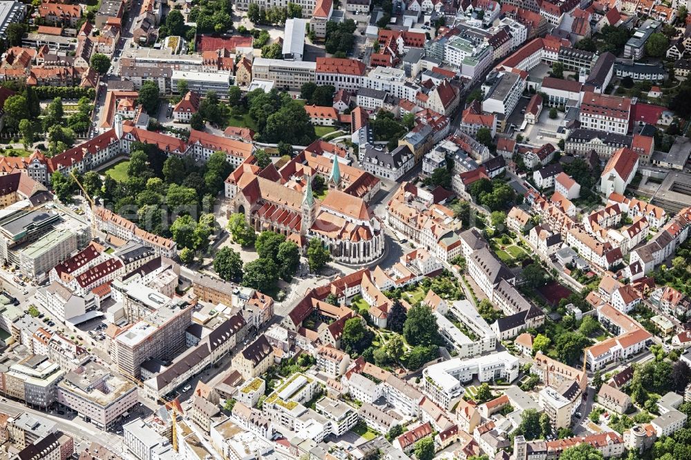 Aerial photograph Augsburg - Church building of the cathedral in the old town in Augsburg in the state Bavaria, Germany