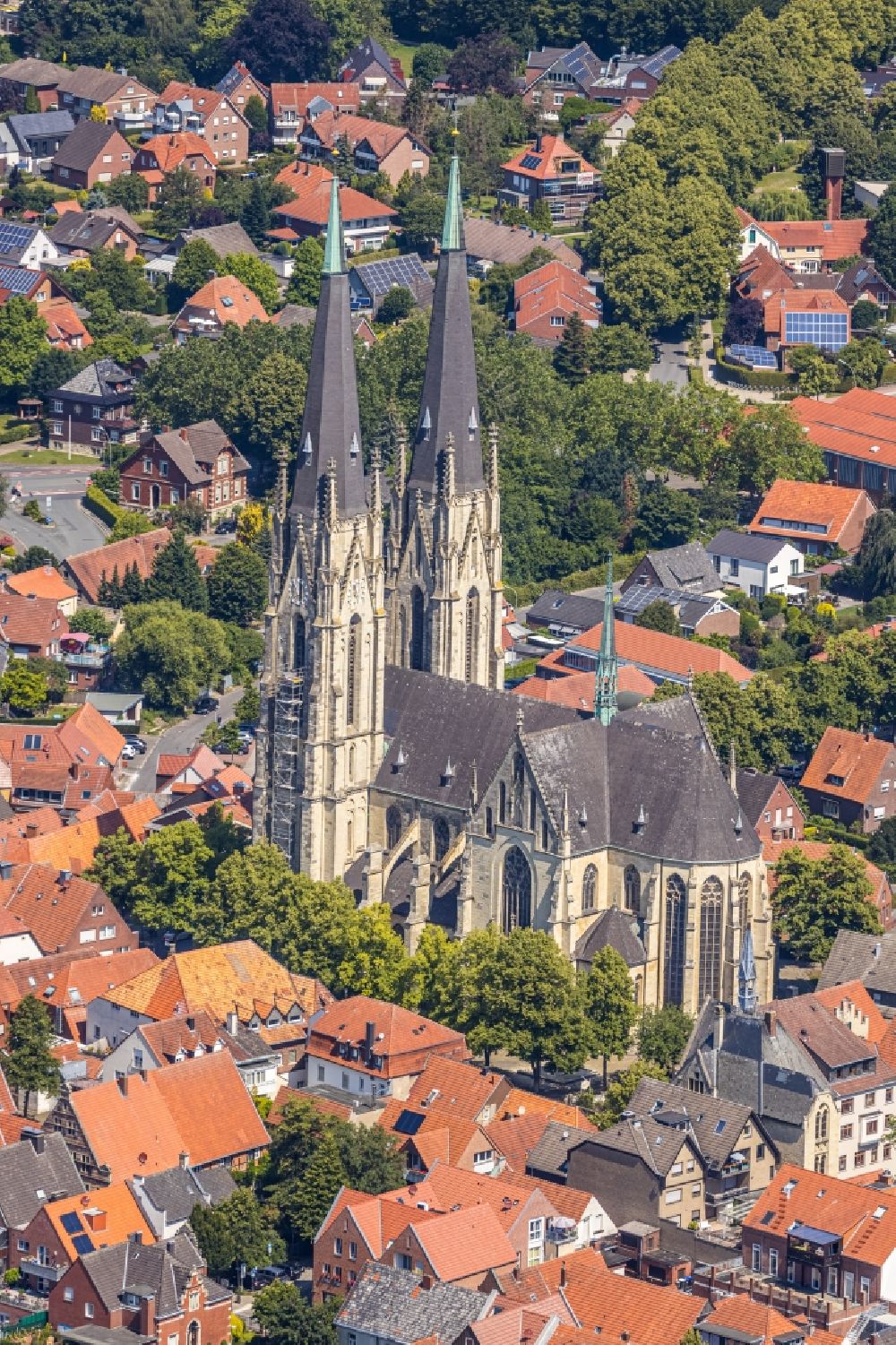 Billerbeck from the bird's eye view: Church building of the cathedral St. Ludgerus on Domgasse in the old town in Billerbeck in the state North Rhine-Westphalia, Germany
