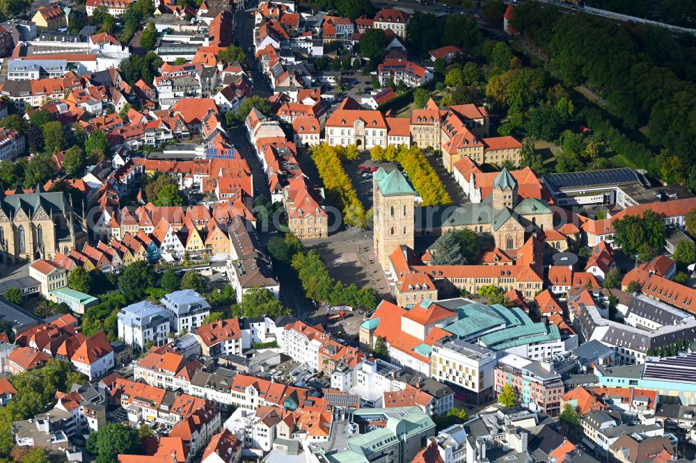 Osnabrück from above - Church building of the cathedral Dom St. Petrus in the old town on street Grosse Domsfreiheit in Osnabrueck in the state Lower Saxony, Germany