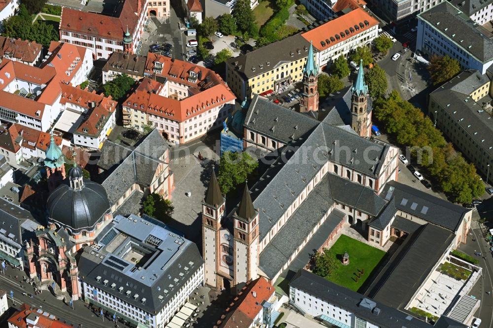 Aerial image Würzburg - church building of the cathedral Wuerzburger Dom in the old town in Wuerzburg in the state Bavaria, Germany