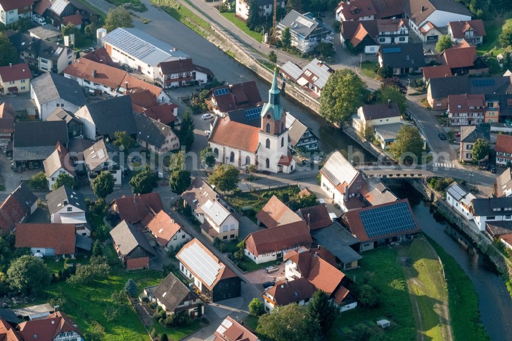 Renchen from the bird's eye view: Church building in the village of in the district Erlach in Renchen in the state Baden-Wurttemberg, Germany