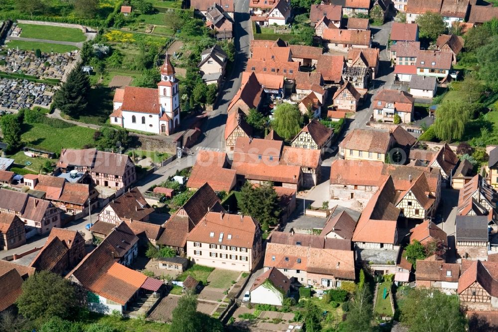 Weinbourg from the bird's eye view: Church building Eglise protestante lutherienne Weinbourg in Weinbourg in Grand Est, France