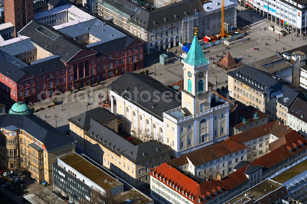 Aerial photograph Karlsruhe - Church building in Evangelische Stadtkirche on Marktplatz Old Town- center of downtown on street Zaehringerstrasse in Karlsruhe in the state Baden-Wuerttemberg, Germany