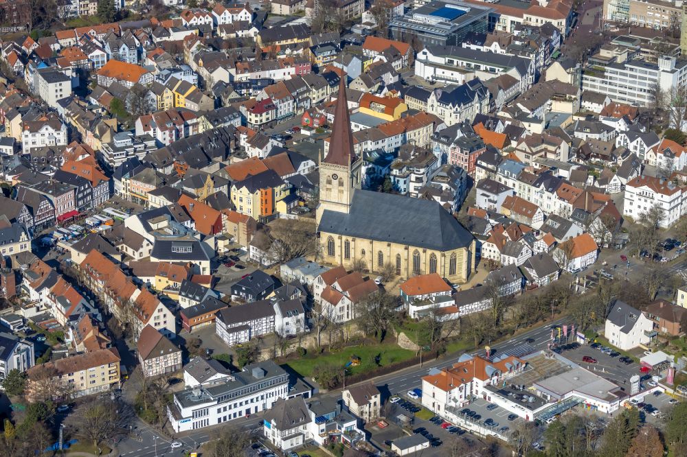 Aerial photograph Unna - Church building protestant Stadtkirche in Unna at Ruhrgebiet in the state North Rhine-Westphalia, Germany