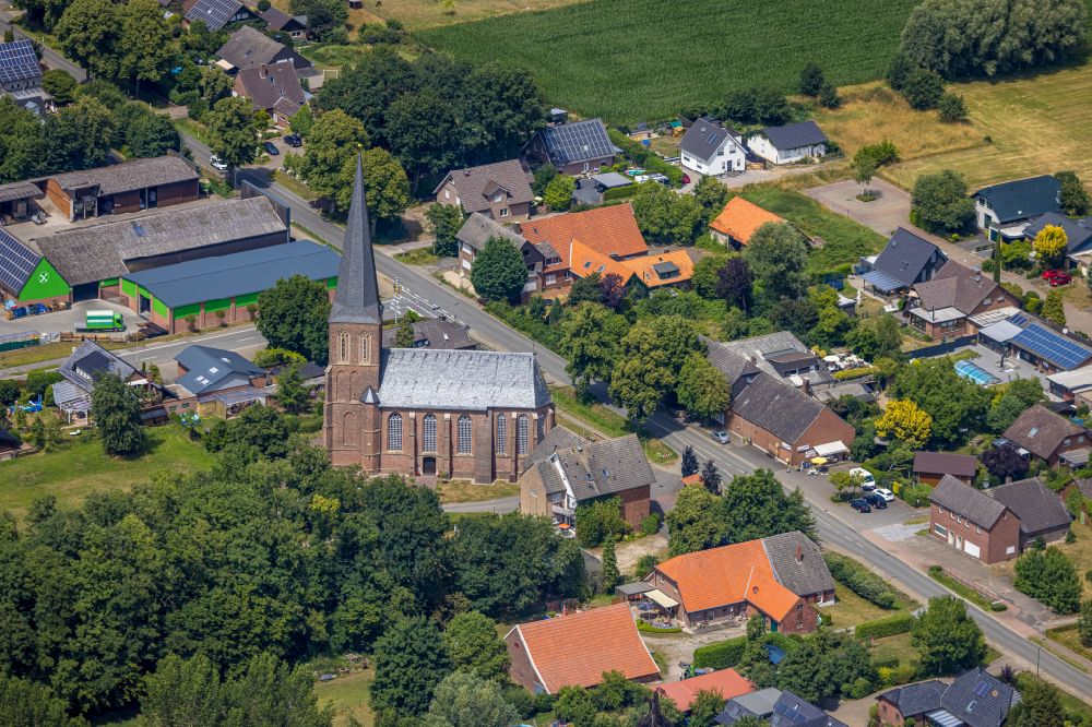 Hamminkeln from above - Church building of Evangelischen Kirche Werherbruch in Hamminkeln in the state North Rhine-Westphalia, Germany