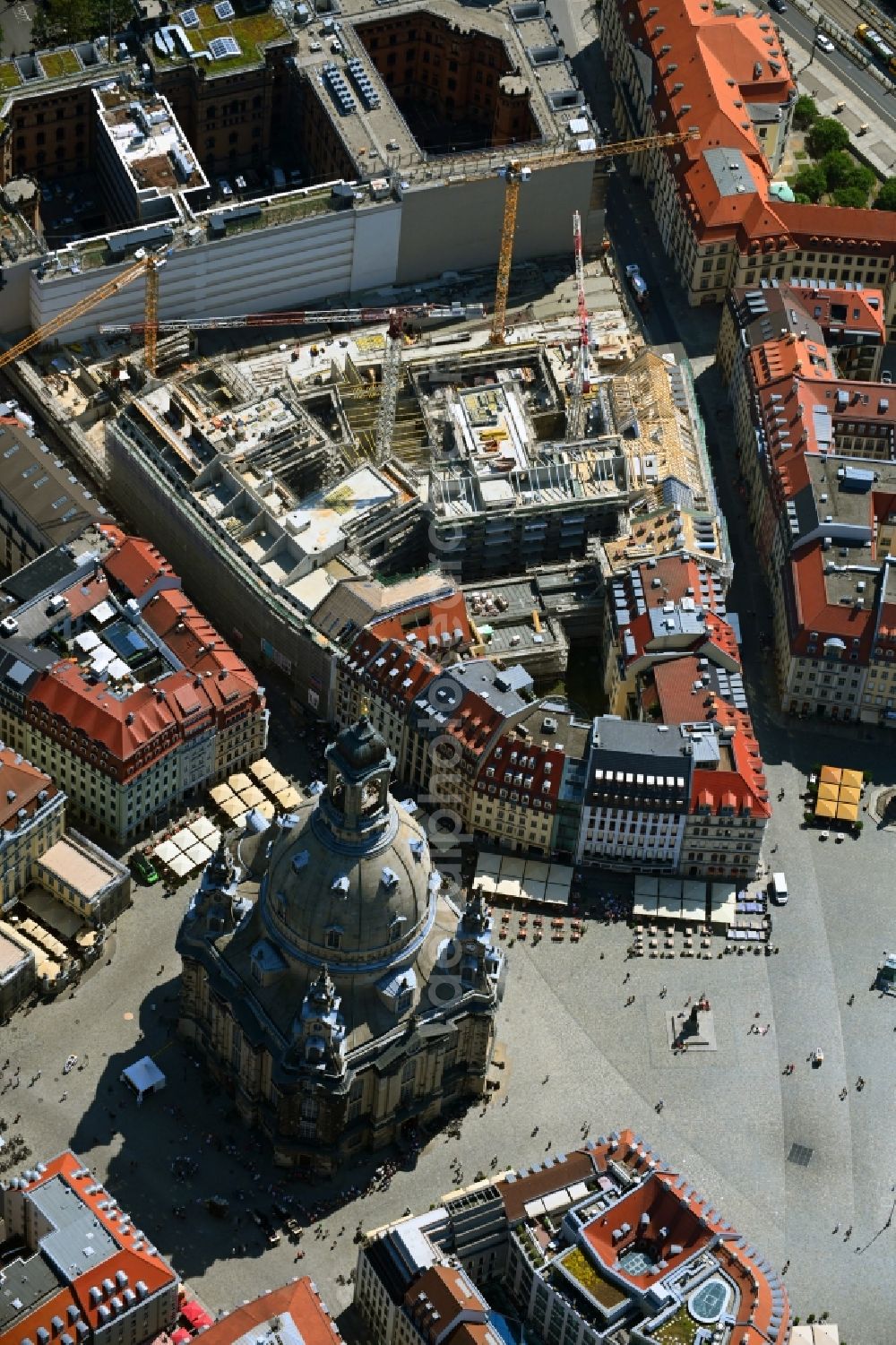 Dresden from the bird's eye view: Church building in Frauenkirche Dresden on Neumarkt Old Town- center of downtown in the district Altstadt in Dresden in the state Saxony, Germany