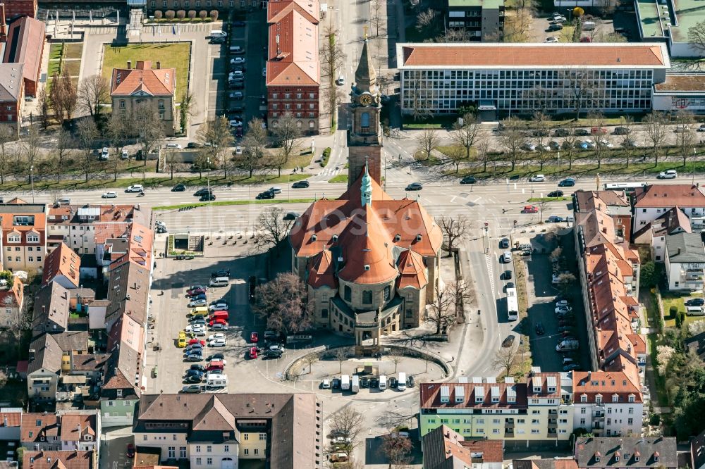 Aerial photograph Ludwigsburg - Church building Frieden church on Karlsplatz in Ludwigsburg in the state Baden-Wurttemberg, Germany