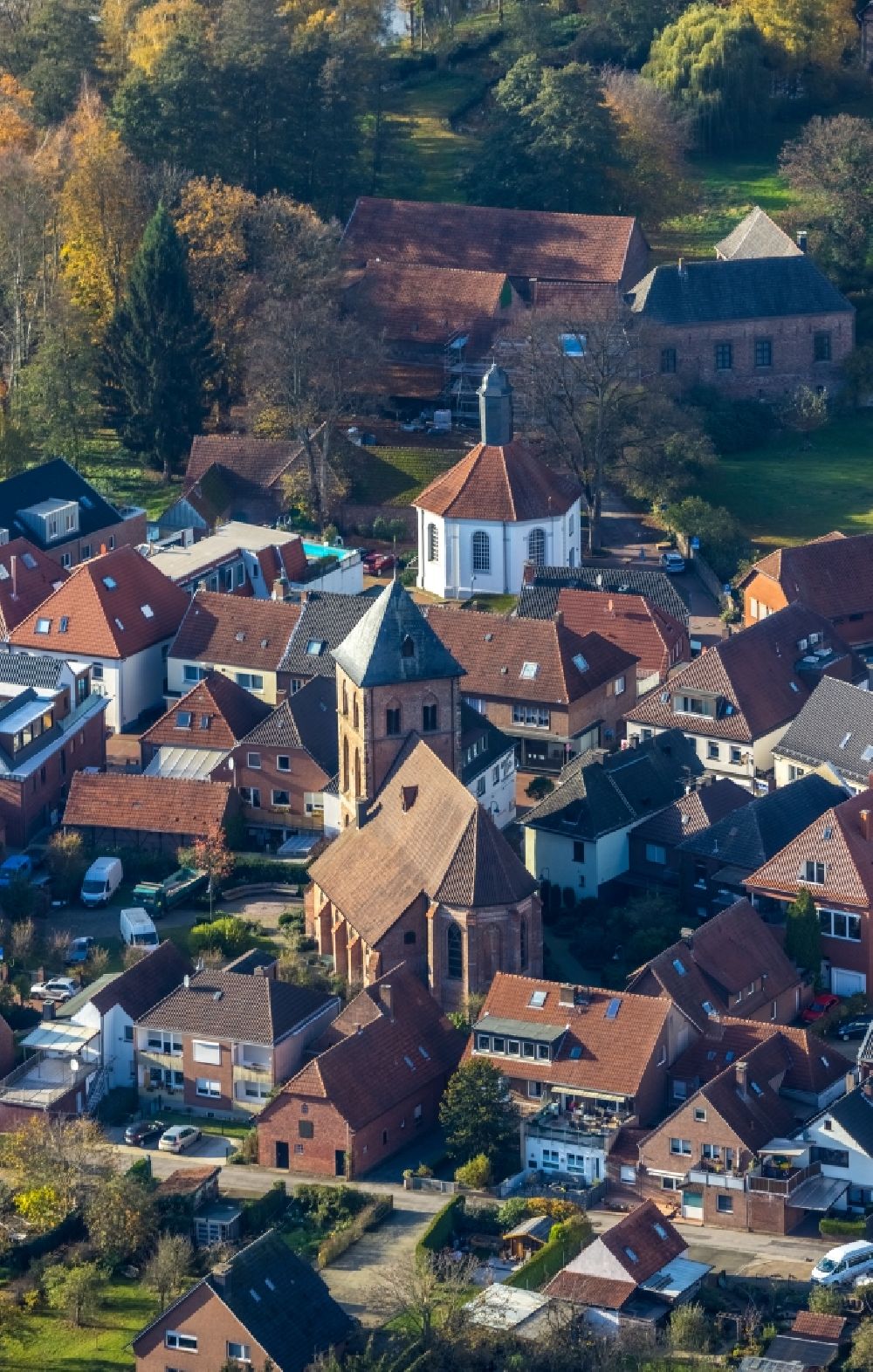 Schermbeck from above - Church building Georgskirche in Schermbeck in the state North Rhine-Westphalia, Germany