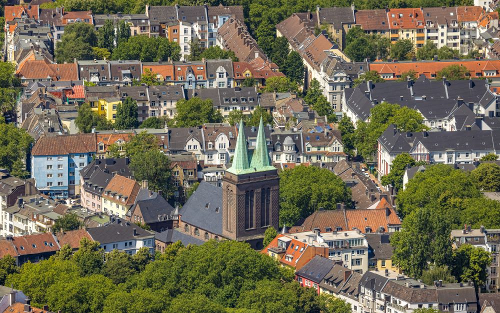 Aerial photograph Dortmund - Church building Heilig-Kreuz-Kirche in Dortmund at Ruhrgebiet in the state North Rhine-Westphalia, Germany
