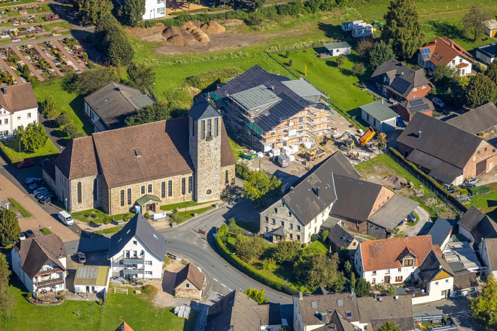 Aerial photograph Garbeck - Church building Heilige Drei Koenige in Garbeck in the state North Rhine-Westphalia, Germany