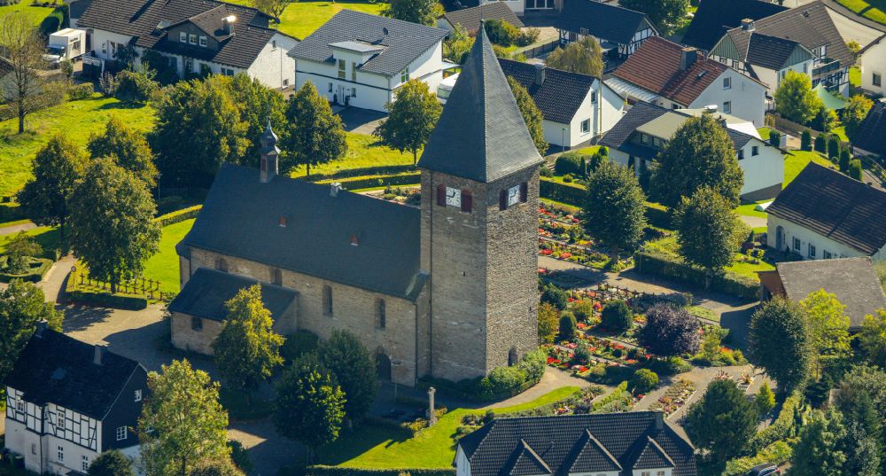 Helden from above - Church building St. Hippolytus on place Notburgaplatz in Helden in the state North Rhine-Westphalia, Germany