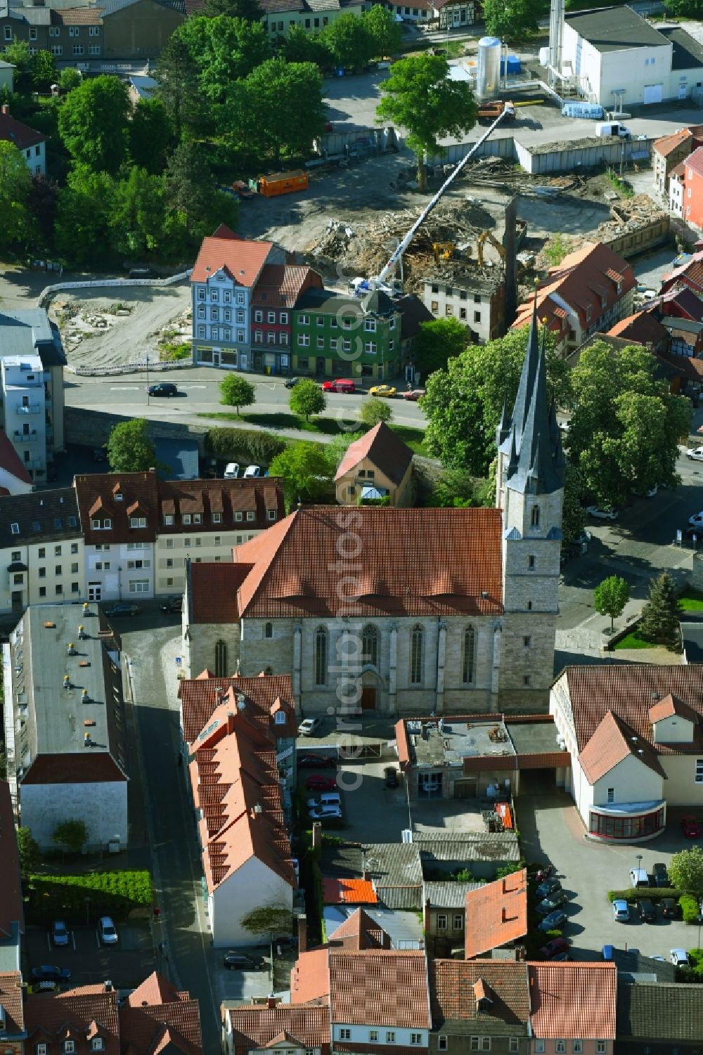 Aerial photograph Mühlhausen - Church building in St. Jacobi - Jacobikirche Old Town- center of downtown in Muehlhausen in the state Thuringia, Germany