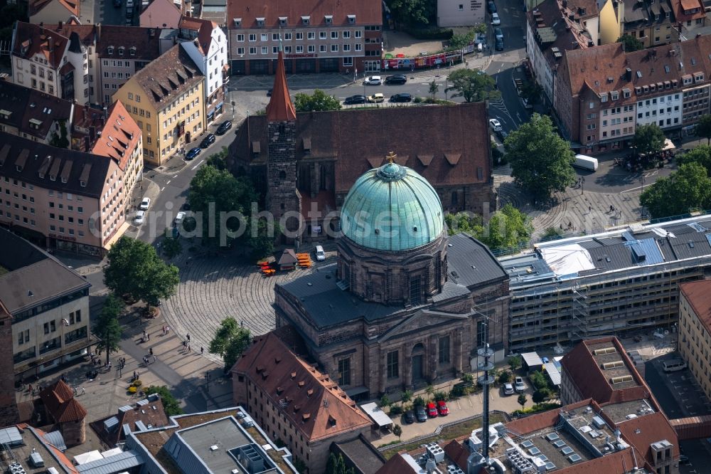 Aerial image Nürnberg - Church building in St. Jakob - Jakobskirche and St. Elisabethkirche on place Jakobspatz in Old Town- center of downtown in the district Altstadt - Sankt Lorenz in Nuremberg in the state Bavaria, Germany