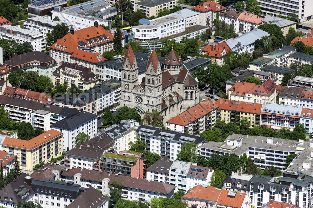 München from the bird's eye view: Church building Katholische Pfarrkirche St. Benno in Munich in the state Bavaria, Germany