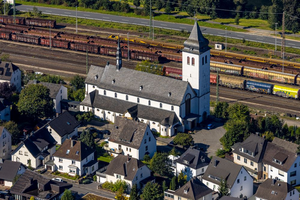 Aerial image Finnentrop - Church building Katholische Pfarrkirche St. Johannes Nepomuk in Finnentrop in the state North Rhine-Westphalia, Germany