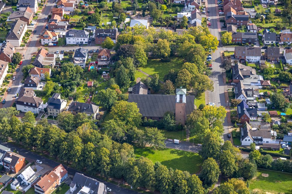 Aerial photograph Haltern am See - Church building of Kirche St. Laurentius on Augustusstrasse in Haltern am See in the state North Rhine-Westphalia, Germany