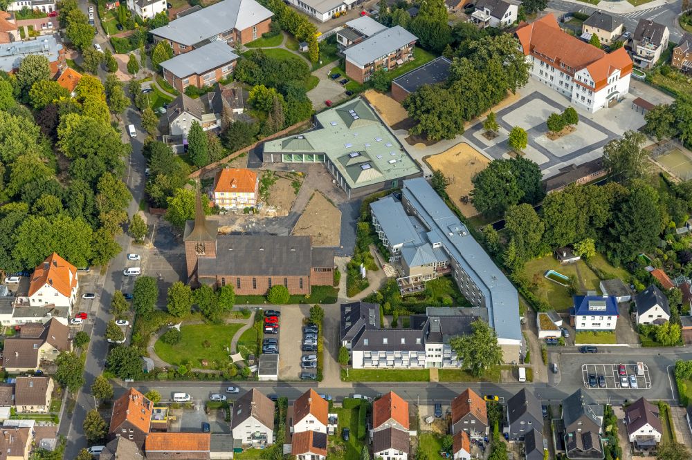 Hamm from above - Church building and elderly care center of Saint Josef in the Herringen part in Hamm at Ruhrgebiet in the state of North Rhine-Westphalia