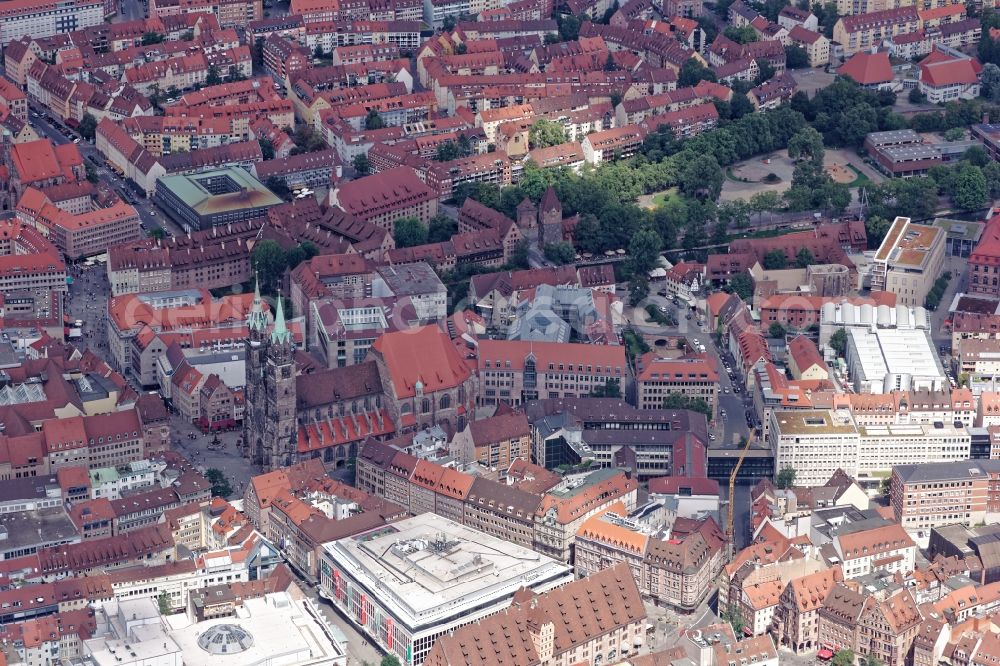 Aerial photograph Nürnberg - Church building St. Lorenz in Old Town- center of downtown in Nuremberg in the state Bavaria