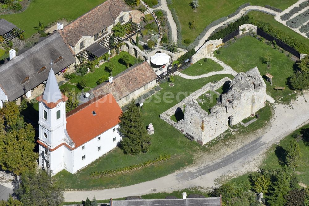 Aerial image Dörgicse - Church building Lutherische Kirche von Doergicse in Doergicse in Wesprim, Hungary