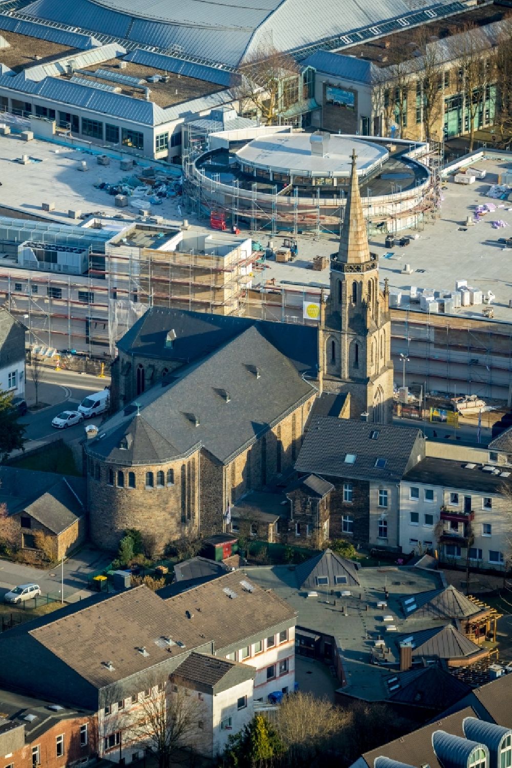 Aerial image Velbert - Church building of St. Marien Kirche on Kolpingstrasse in Velbert in the state North Rhine-Westphalia, Germany