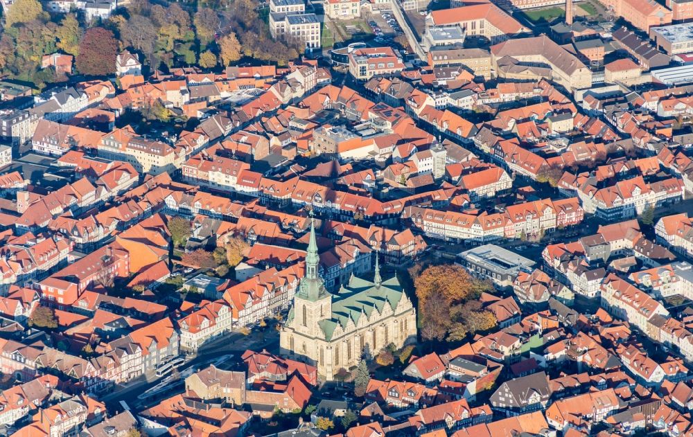Wolfenbüttel from the bird's eye view: Church building in Marienkirche Old Town- center of downtown in Wolfenbuettel in the state Lower Saxony