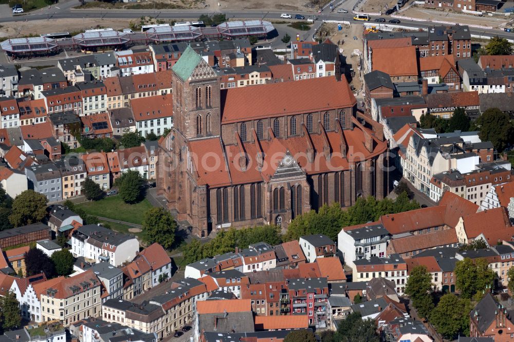 Wismar from above - Church building St. Nikolai on street St.-Nikolai-Kirchhof in Wismar in the state Mecklenburg - Western Pomerania, Germany