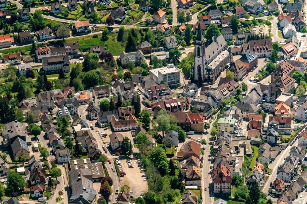 Aerial photograph Titisee-Neustadt - Church building in the village of in Titisee-Neustadt in the state Baden-Wurttemberg, Germany