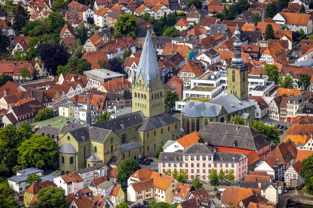 Aerial image Soest - Church building in St. Patrokli-Dom und St. Petri in the old Town- center of downtown in Soest in the state North Rhine-Westphalia, Germany