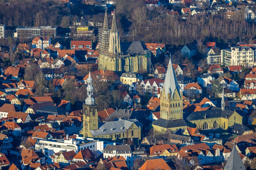 Aerial image Soest - church building in St. Patrokli- Dom and St. Petri (Alde Kerke) Old Town- center of downtown in Soest in the state North Rhine-Westphalia, Germany