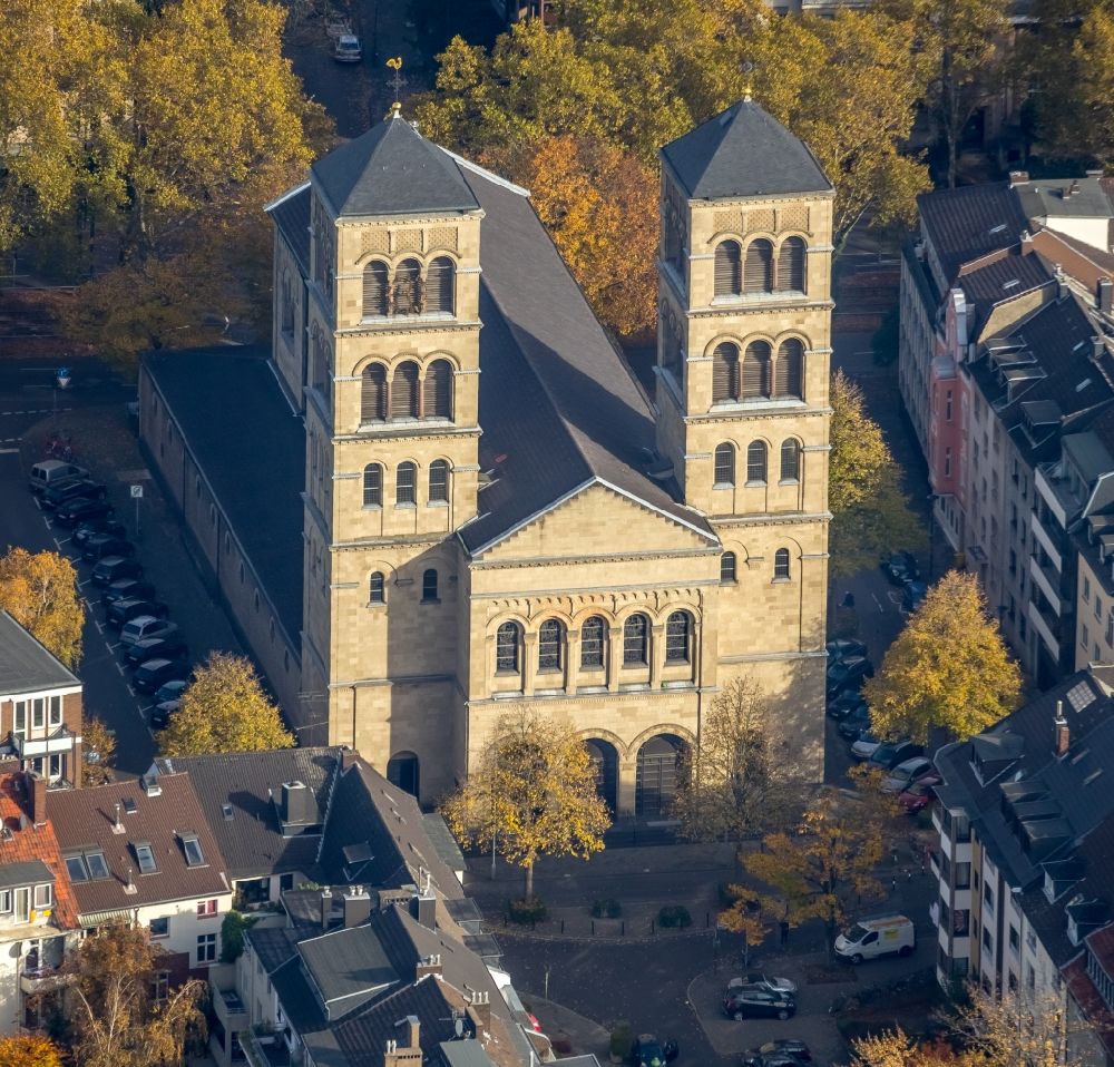 Düsseldorf from the bird's eye view: Church building St. Paulus on Kirche Paulusplatz in Duesseldorf in the state North Rhine-Westphalia, Germany