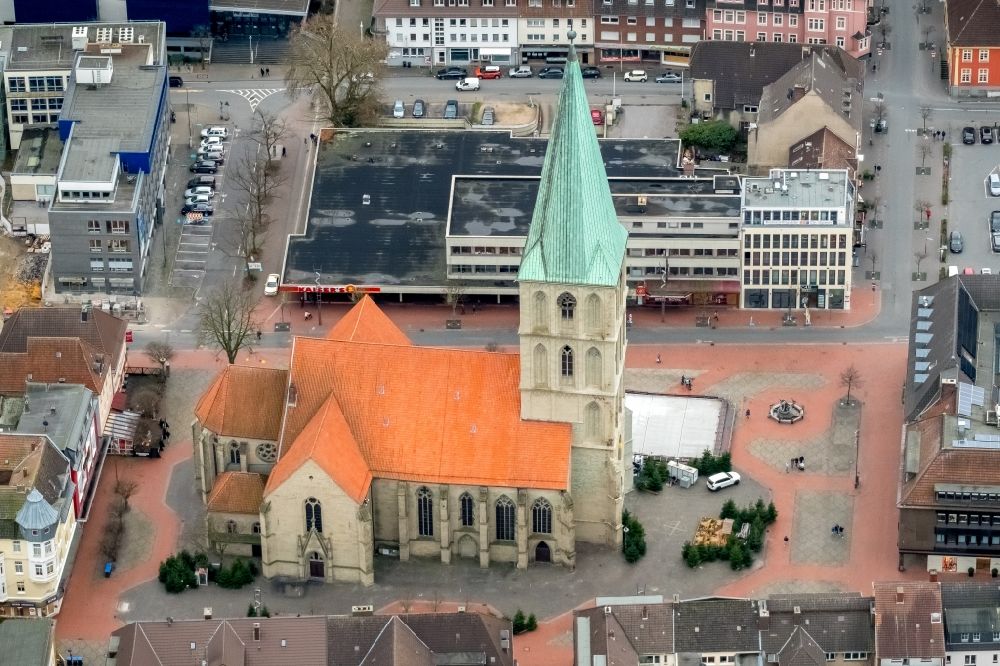 Aerial image Hamm - Church building in Pauluskirche Paulus church on market place in Hamm Old Town- center of downtown in the district Mitte in Hamm in the state North Rhine-Westphalia, Germany
