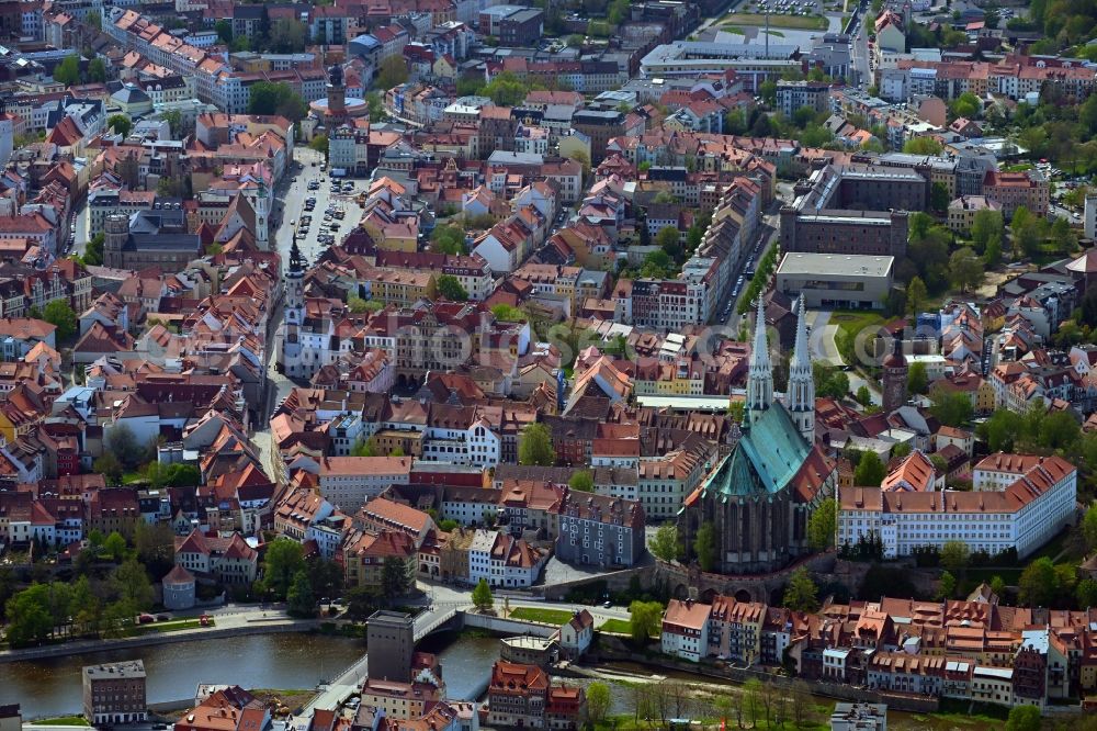 Aerial photograph Görlitz - Church building in Pfarrkirche St. Peter and Paul (Peterskirche) Old Town- center of downtown in Goerlitz in the state Saxony, Germany