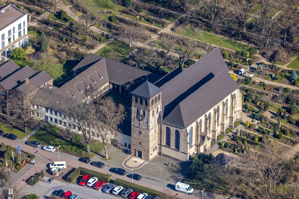 Aerial photograph Duisburg - Church building of Propsteikirche St. Johonn An of Abtei in Duisburg in the state North Rhine-Westphalia, Germany
